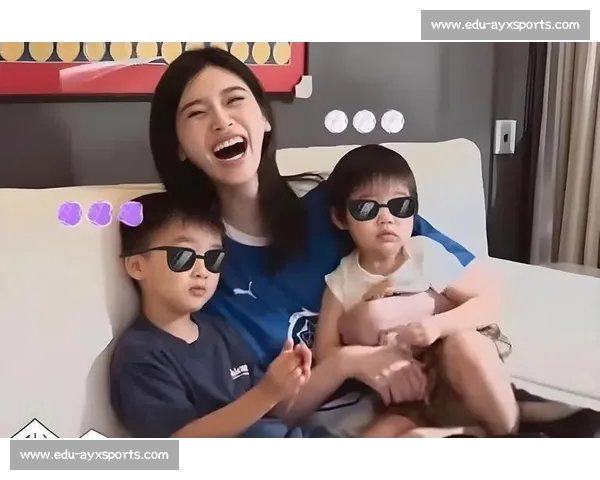 奚梦瑶与婆婆热舞互动超亲密，豪门婆媳关系典范引热议